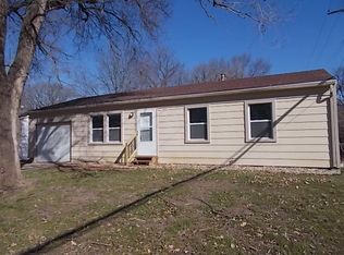 4610 SW 28th St, Topeka, KS 66614