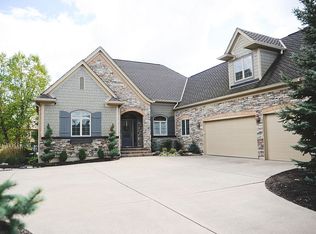 11167 Ashbury Meadows Dr, Centerville, OH 45458