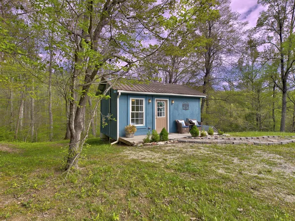 1422 High Rock Rd, Stanton, KY 40380