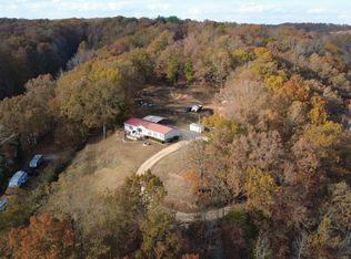 97 Camp Cir, Waverly, TN 37185