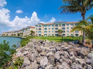 4 Harbour Isle Dr E UNIT 104, Fort Pierce, FL 34949