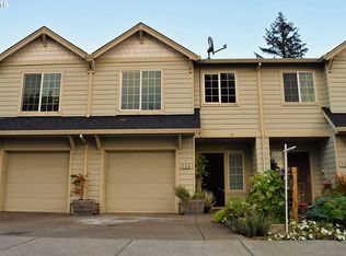 724 NW 3rd Ave, Canby, OR 97013