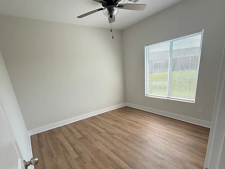843 Wybern — Photo 6