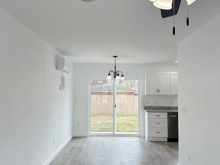 217 Quince Aly #B — Photo 9