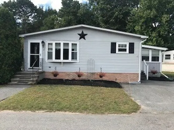 3 Robin Hood Ln #179, Attleboro, MA 02703