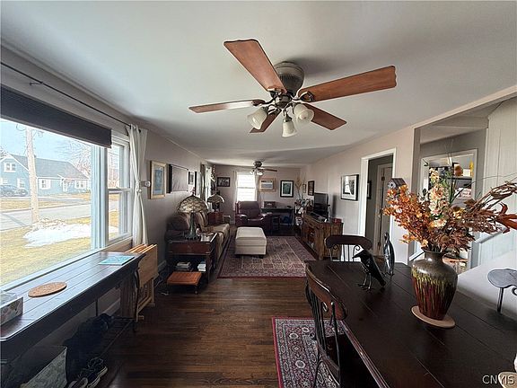 4th image of 120 Lyndale Dr
