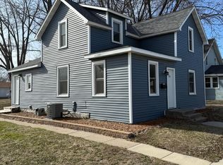 436 Adams St SE, Hutchinson, MN 55350