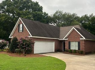 134 Sharp St, Walnut Grove, MS 39189