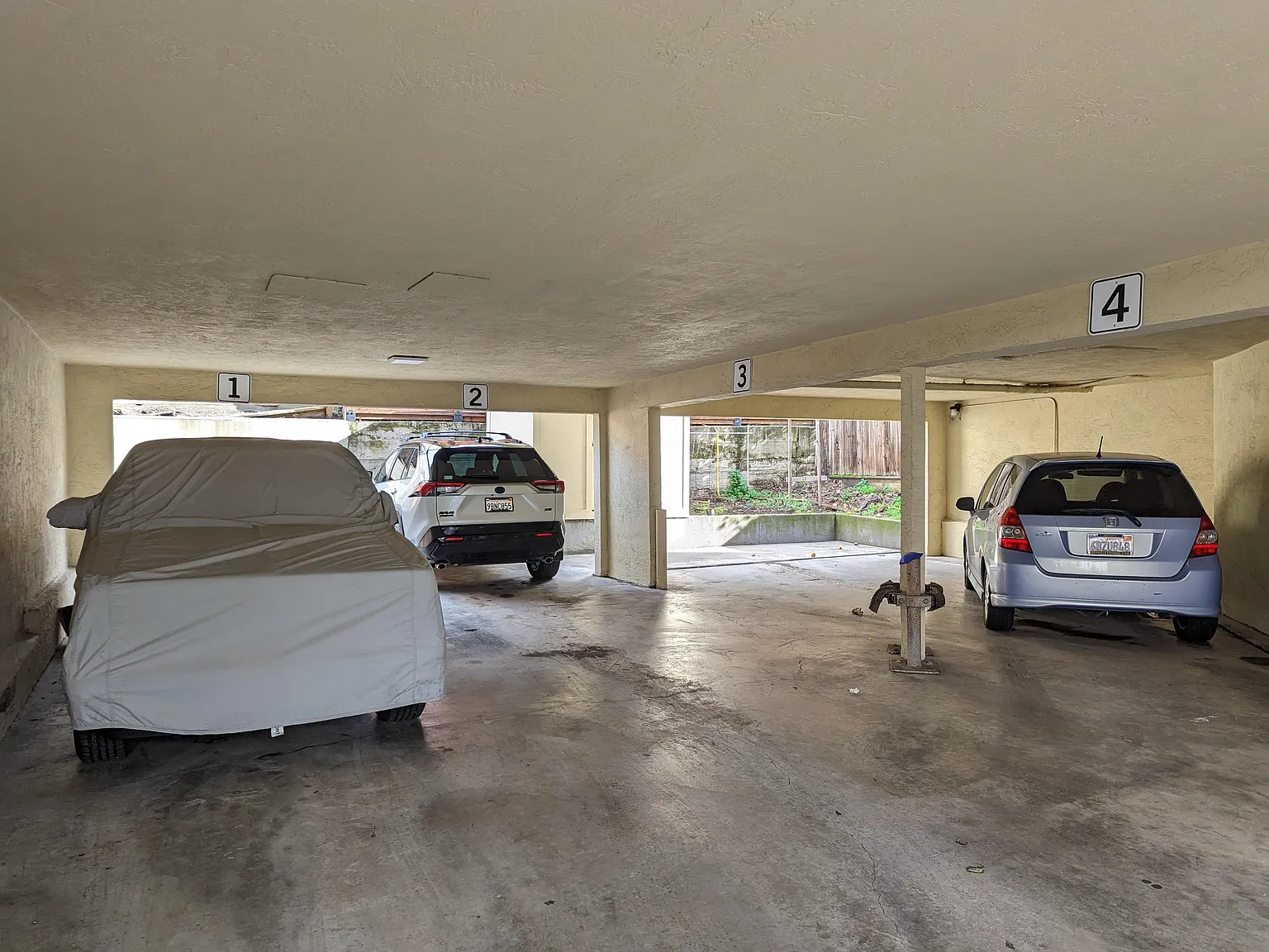 1429 MLK Jr Way — Photo 3