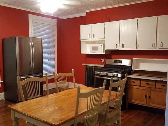 Kitchen, other view