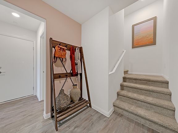 3rd image of 2765 Cranberry Red Ave