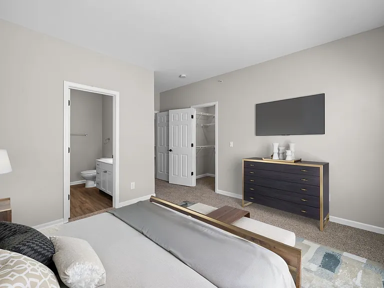 Tiedmann - 2 Bed / 2 Bath - 1,042 Sq.Ft.