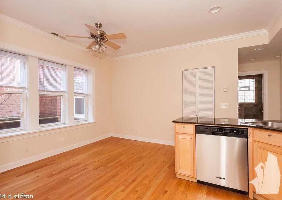 1st image of 3244 N Clifton Ave #828