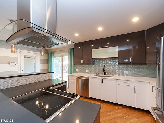 5th image of 1161 Hewitt Dr