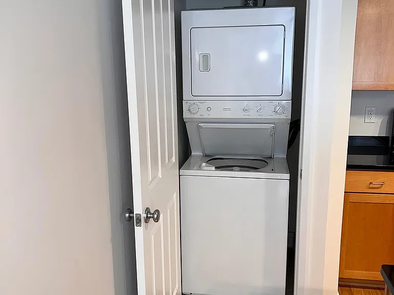 1205 Garfield St #305 — Photo 11