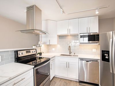 550 E 12th Ave APT 1201, Denver, CO, 80203