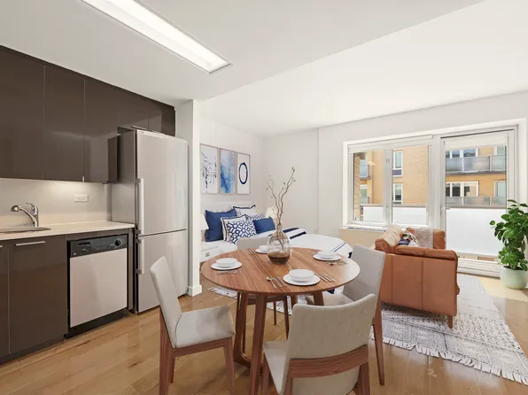 41-18 Crescent Street image 1 of 8