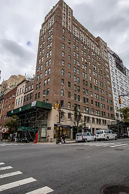 Rented by Compass | media 24