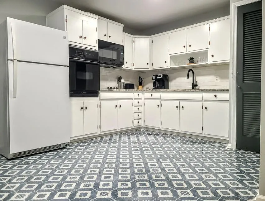 3 bed, 1013 sqft, $2,000 — Photo 3
