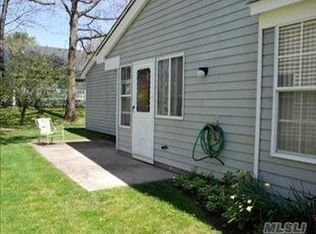 2 Cutchogue Ct, Ridge, NY 11961