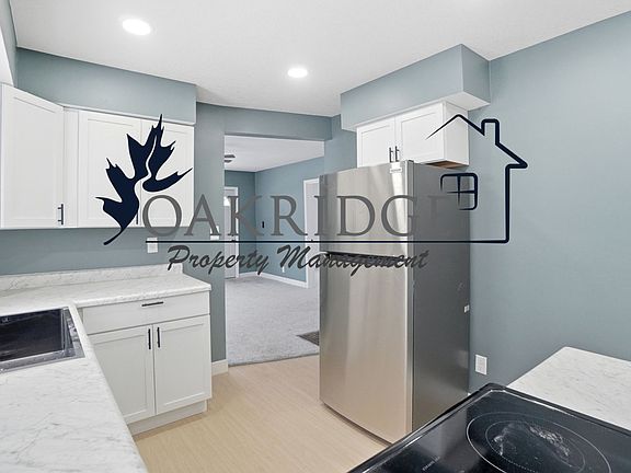 3rd image of 412 W Kildare Ave