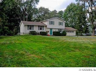 241 Valley Green Dr, Penfield, NY 14526