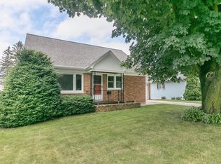 806 W Jefferson St, Waupun, WI 53963