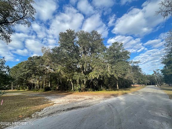 3rd image of 2045 State Road 13 St N