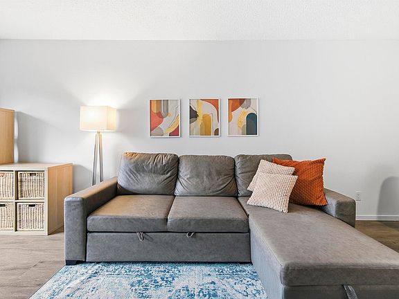 3rd image of 1050 Howie Ave #305