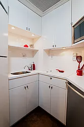 Sold by CitiSuites International Realty