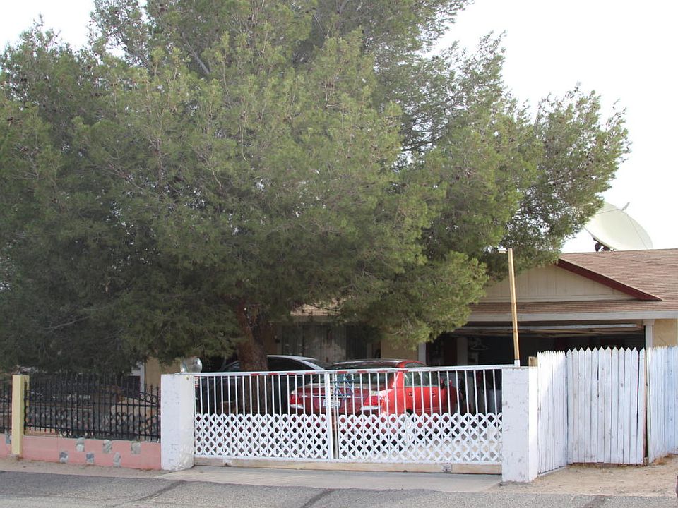 2nd image of 40118 168th St E