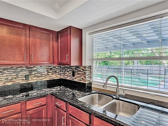 3rd image of 10580 NW 43rd Ct