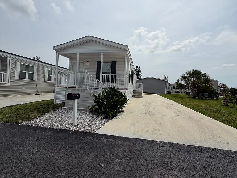 Sandhill Shores — Photo 48