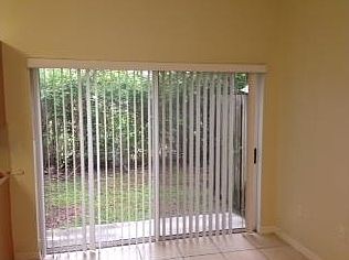 4th image of 1704 SE 31st Ct