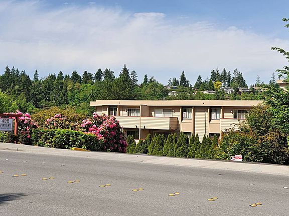 2nd image of 425 Bellevue Way SE APT 31