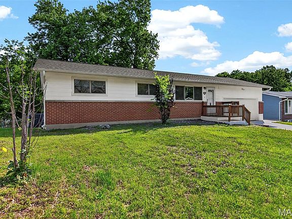 4th image of 2640 Diane Dr