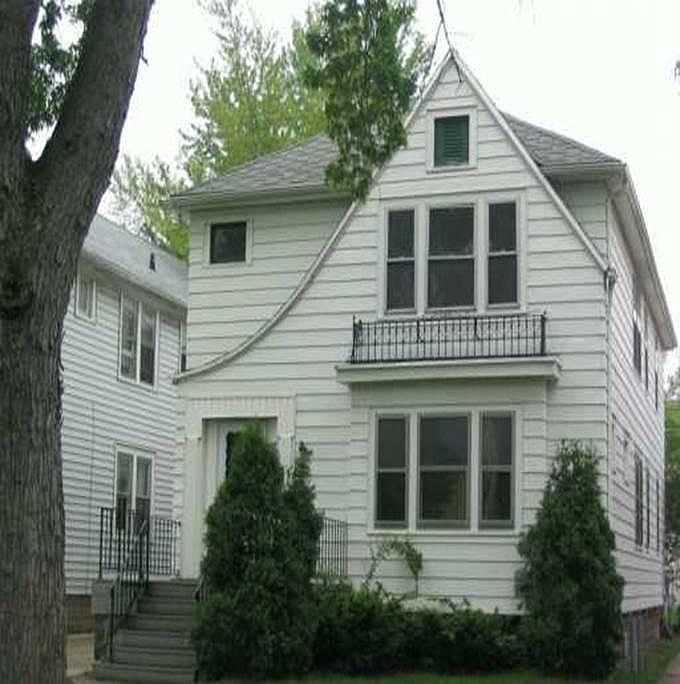 30 Pullman Street View