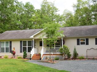 88 Saginaw Dr, Jim Thorpe, PA 18229