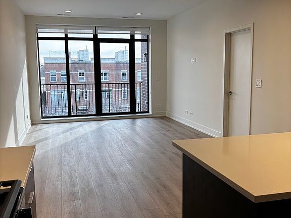 4th image of 4007 N Kolmar Ave #1