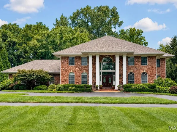 12923 Conway Rd, Saint Louis, MO 63141