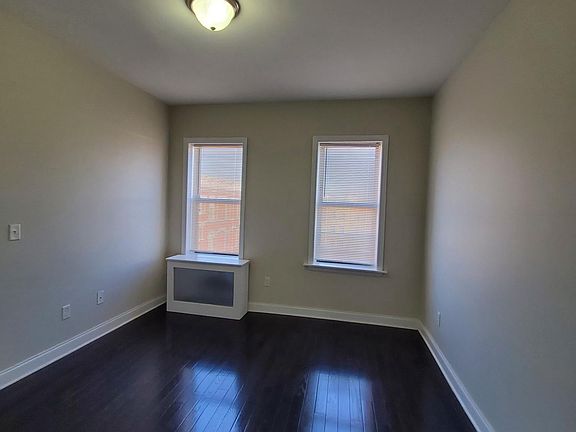 4th image of 68 Magnolia Ave #4