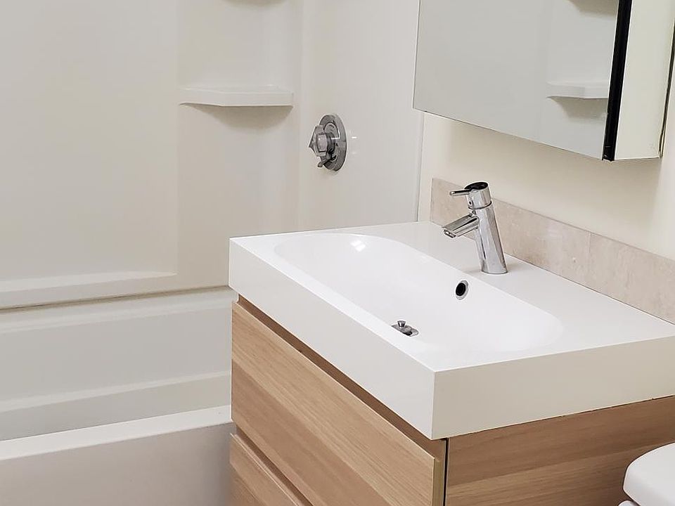 2nd image of 54 Crosby Rd APT 2