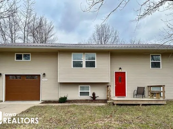 1503 Woodside Cir, Fairfield, IA 52556