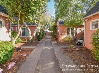 1376 W 6th Ave #D, Eugene, OR 97402