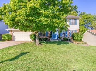 1107 Claycrest Dr, Saint Charles, MO 63304