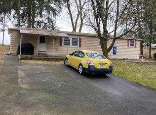 106 N Mount Hope School Rd, Willow Street, PA 17584