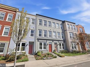 8934 Center St, Manassas, VA