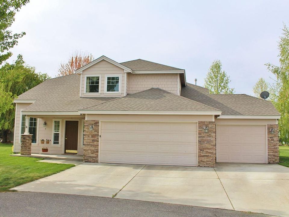 1st image of 5 Dahlia Ct