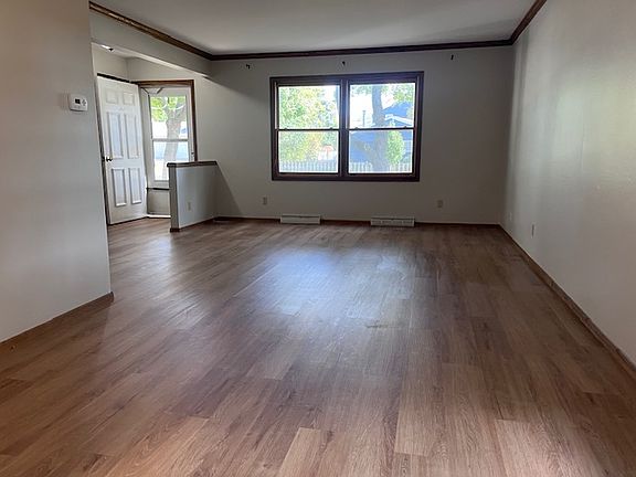 2nd image of 627 11th Ave #627