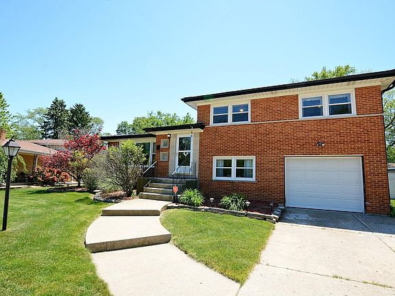 2nd image of 86 Rosewood Ln